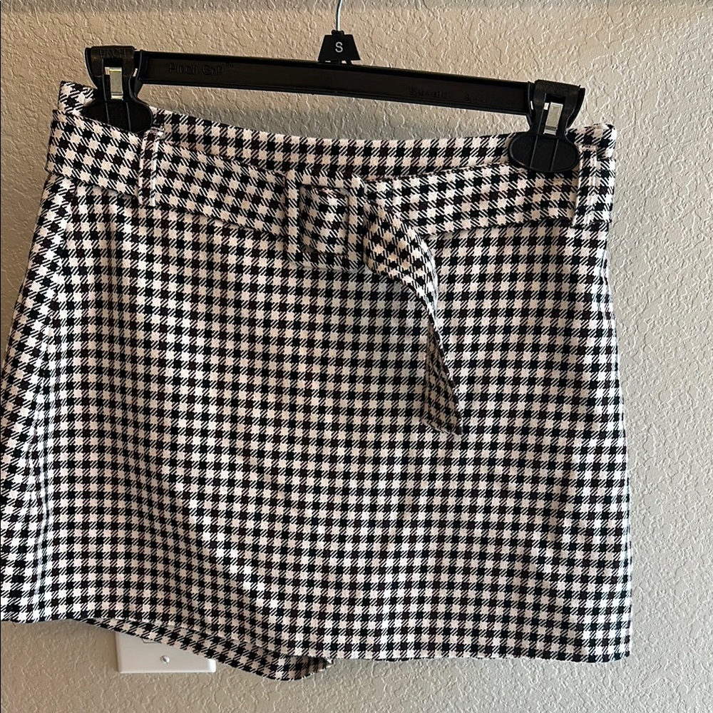 Express Black and White Checkered Mini Skirt / shorts / skort